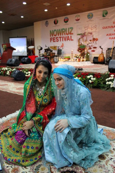 Endonezya'da 7 ülke elçiliğinin katılımıyla Nevruz kutlaması