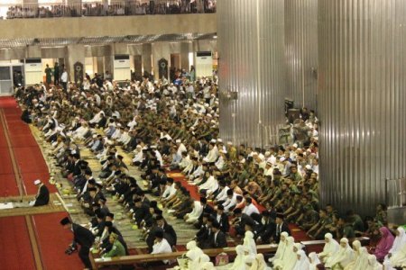 Endonezya'da bayram namazı