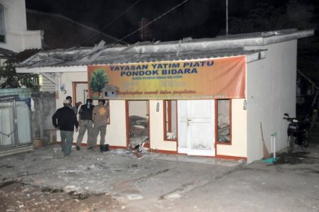 Endonezya’da “bomba yapılan evde” patlama: 6 yaralı