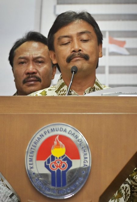 Endonezya'da yolsuzluk istifası