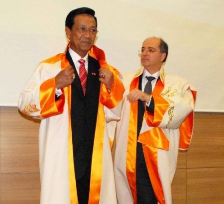 Endonezyalı Sultan: Dünya uygarlığının inşasında Türkiye Endonezya el ele