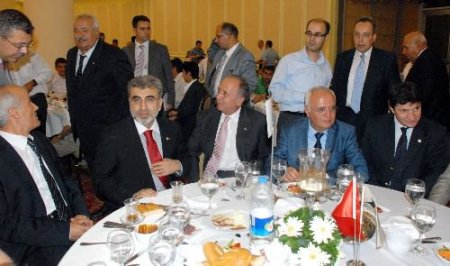 Enerji Bakanı Yıldız: Yıllık 4-5 Milyar Enerji Yatırımı Yapmamız Gerekiyor