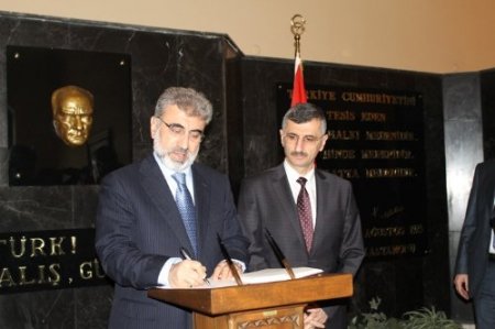 Enerji ve Tabi Kaynaklar Bakanı: Kuyuların yeniden açılması, açılımların sonucu