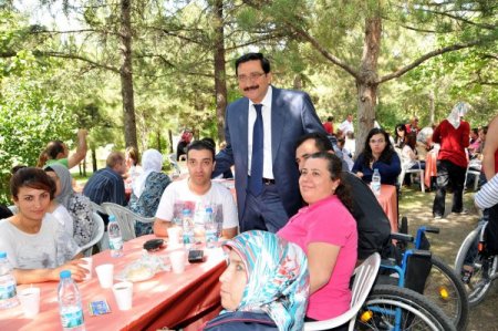 Engel tanımayanlar Keçiören'de buluştu