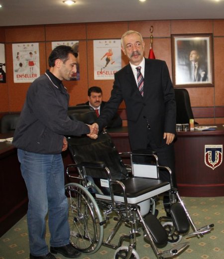 Engeller bilinçle aşılacak