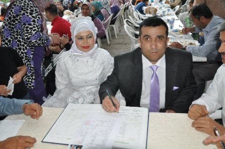 Engelleri birlikte aşmak için evlendiler