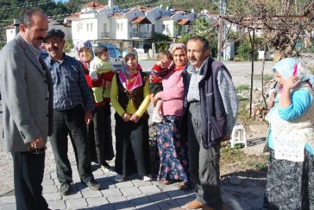 Engelli Ailenin Evini Belediye Onardı