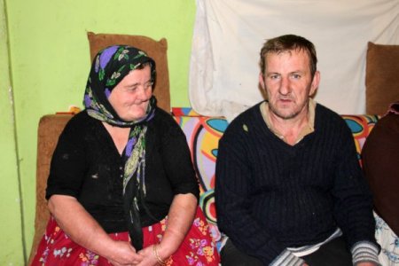 Engelli annenin 2 çocuğu ile yaşam mücadelesi