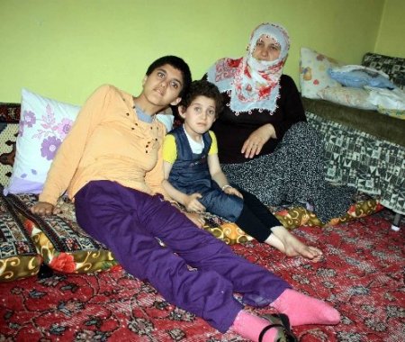 Engelli çocukların annesi: Allah vermiş şükrediyorum