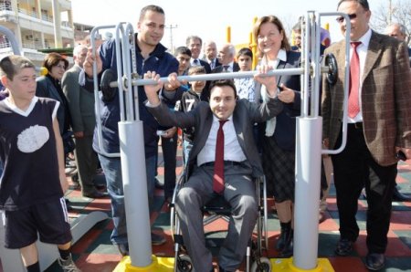 Engelli çocukların da artık bir oyun parkı var