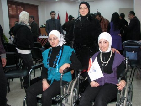 Engelli Filistinlilerin Yüzü Türkiye'den Gelen Yardımlarla Güldü