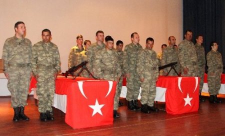Engelli gençler yemin etti, aileleri gözyaşlarına boğuldu