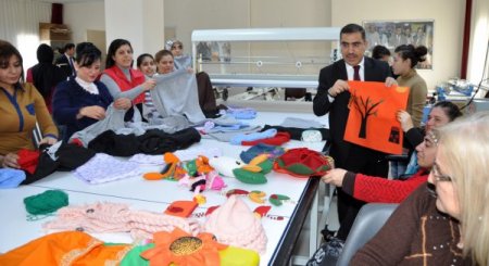 Engelli kadınlar meslek öğreniyor