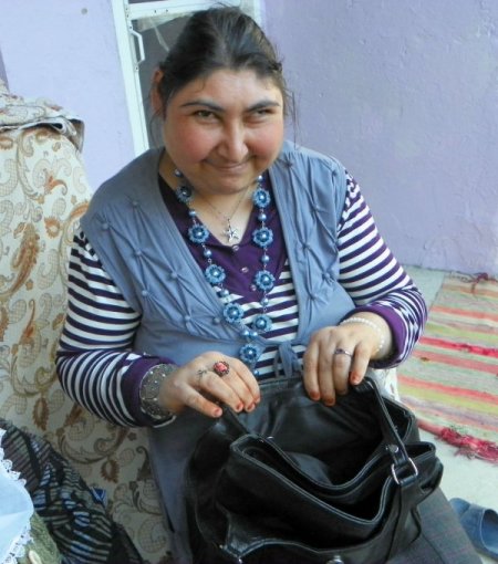 Engelli kızın maaşını çalan zanlı, parayı kısa sürede harcamış