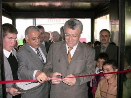 Engelli Öğrenciler Sergi Açtı