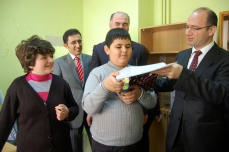 Engelli öğrencilerin karne heyecanı