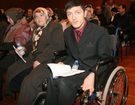 "Engelli Olabilirsiniz, Ama Haklarınızın Farkında Olun"