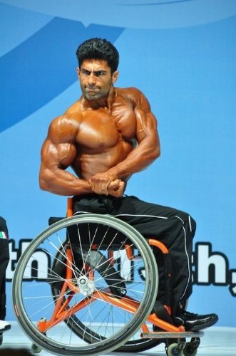 Engelli vücut geliştirme şampiyonu bayramda sporu bıraktı