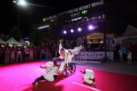 Engelliler, tanıma festivali düzenledi