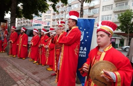 Engelliler açtıkları sergi ile engel tanımadıklarını ortaya koydu