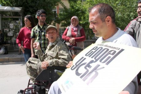 Engelliler Farkındalık İçin Yürüdü