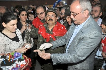 Engelliler kına yaktı, selam verdi, aileleri gözyaşı döktü