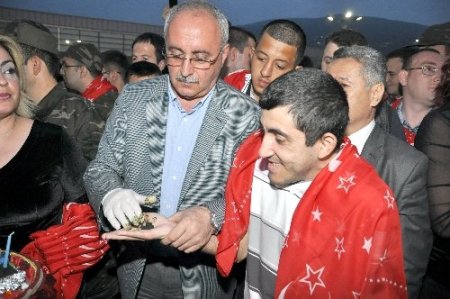 Engelliler kına yaktı, selam verdi, aileleri gözyaşı döktü