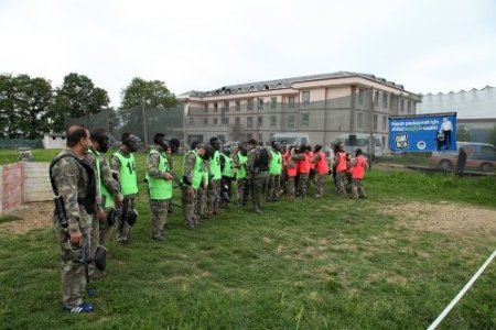 Engelliler paintball oynadı stres attı
