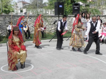 Engelliler Zile'de Engelleri Kaldırdı