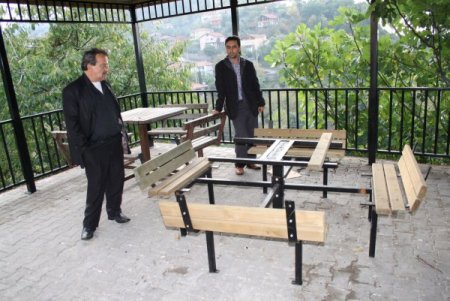 Engellilere ait mesleki rehabilitasyon merkezinin odunları ve masası çalındı