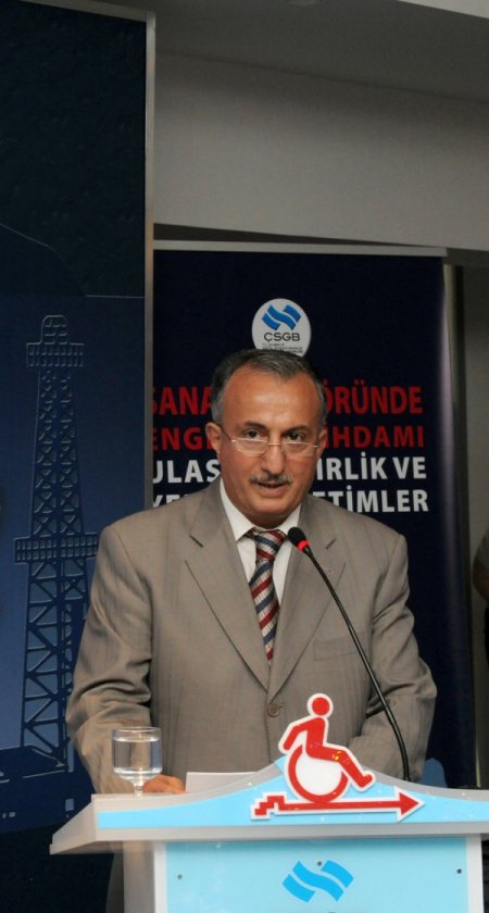 Engellilerin İstihdamı Panelde Tartışıldı