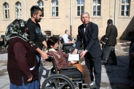 Engellilerin Tekerlekli Sandalye Sevinci