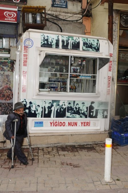 Engellinin 46 senelik yaşam mücadelesi herkese örnek oluyor