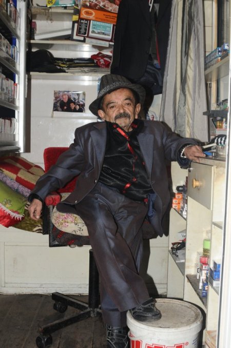 Engellinin 46 senelik yaşam mücadelesi herkese örnek oluyor