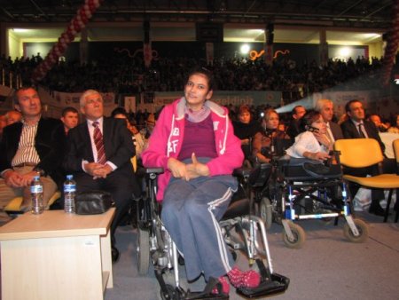 Engelsiz gençler engellileri daha iyi anlayacak