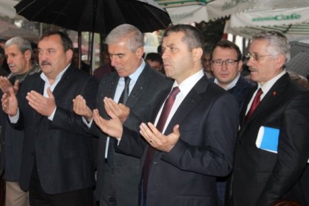 Erbaa’da 7 bin kişiye aşure dağıtıldı