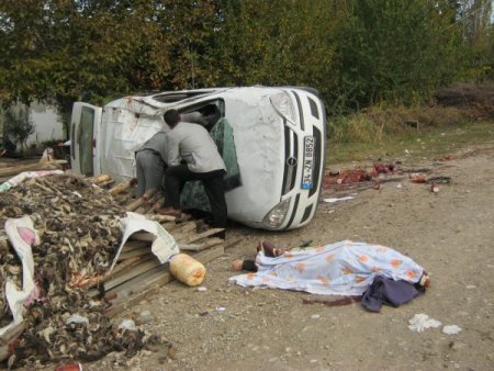 Erbaa'da trafik kazası: 1 ölü, 2 yaralı