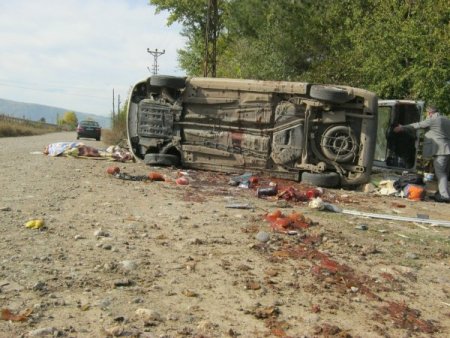 Erbaa'da trafik kazası: 1 ölü, 2 yaralı