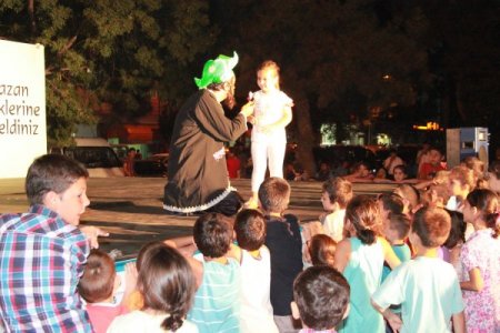 Erbaalı Çocuklar Hacivat Ve Karagöz İle Eğlendi