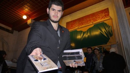 Erbakan, Fatih Camii'nde dualarla anıldı