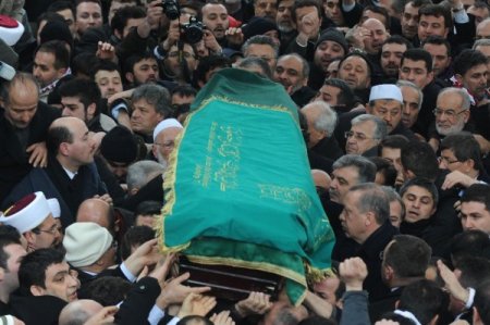 Erbakan Son Yolculuğuna Uğurlandı