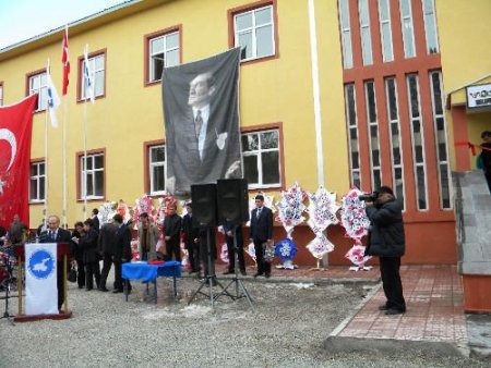 Erciş'te Açılış Coşkusu