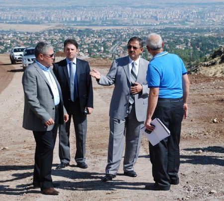 Erciyes Dağı'nın 50 yıl yol problemi olmayacak