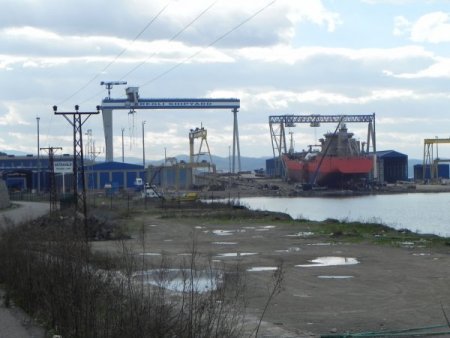 Erdem: İcralık olan tersanelerden biri banka yoluyla satıldı