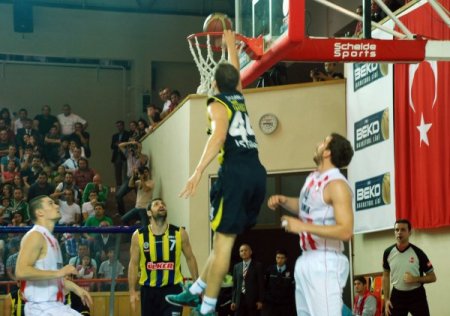 Erdemir: 78 - Fenerbahçe Ülker: 83