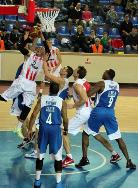 Erdemir spor: 91 Royal Halı Gaziantep Büyükşehir Belediye: 89