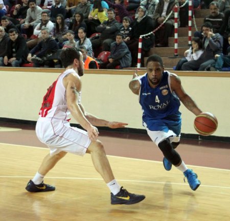 Erdemir spor: 91 Royal Halı Gaziantep Büyükşehir Belediye: 89