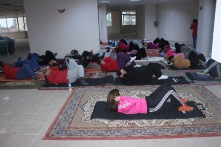 Erdemliler 'sağlıklı yaşam için spor kursu'na gidiyor