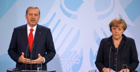 Erdoğan, AB sürecindeki tıkanıklık sebebiyle Almanya’dan çok Fransa’yı suçladı