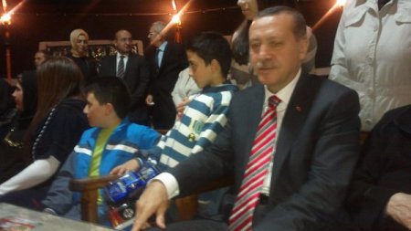 Erdoğan, AK Parti kampı öncesi türküyle moral buldu
